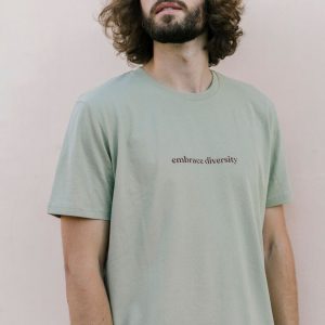 Camiseta con Mensaje Solidaria Unisex