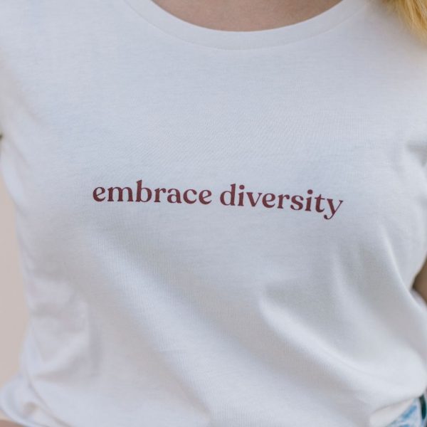 Camiseta con Mensaje Solidaria Mujer